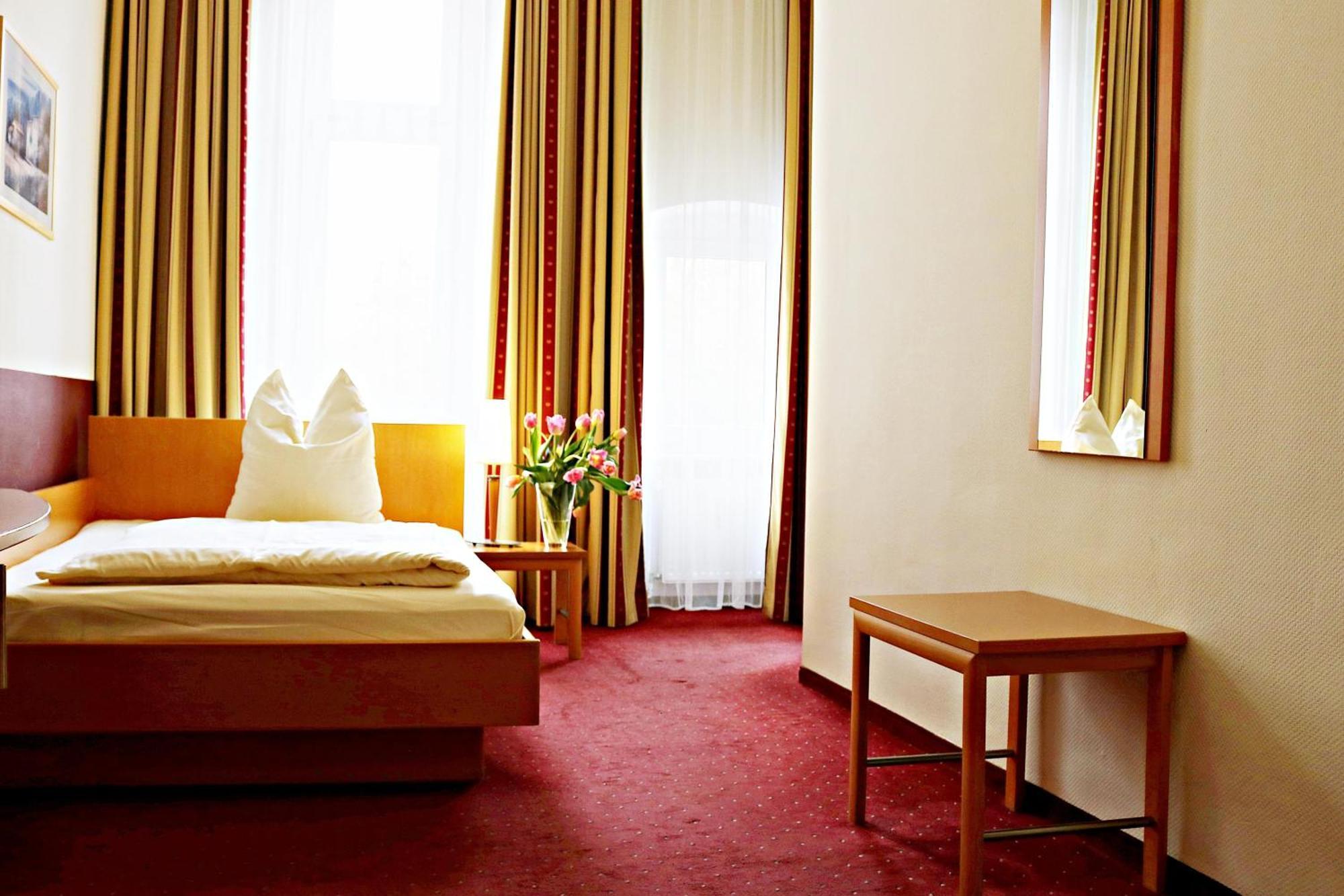 Air In Berlin Hotel Екстериор снимка